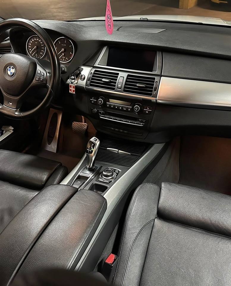 BMW X5, Innenraum nach der Innenreinigung
